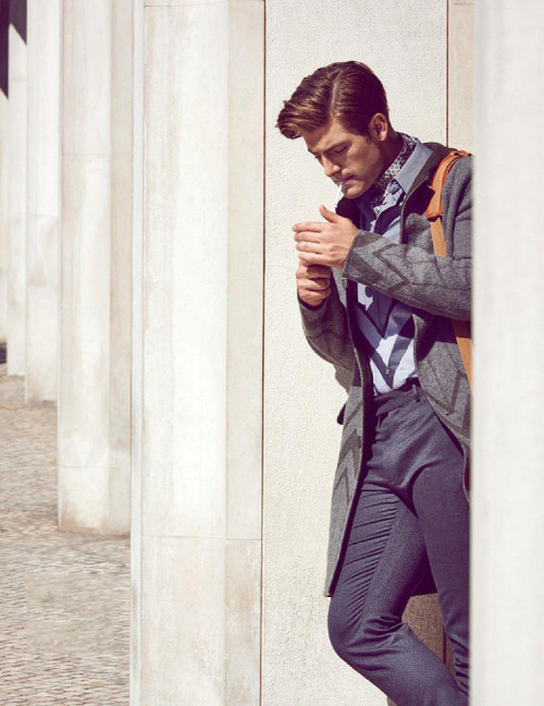 the-trotteur:  Photo by Branislav Simoncik.  Styling by Jan Kralicek.