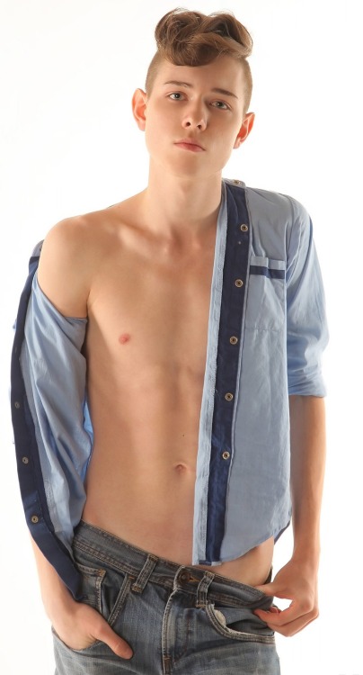 nicoladinicola:  Beautiful gay twink Mason. Imagine Mason talking dirty and stripping while you’re alone together! 