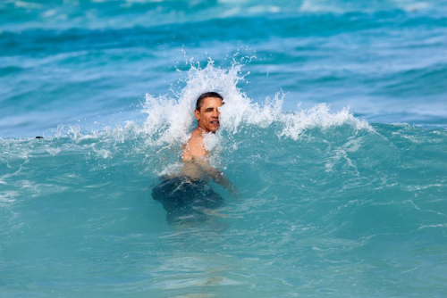 durbikins: muffintoppingprettyhard:  durbikins:  Obama returns back to the ocean, not because his jo