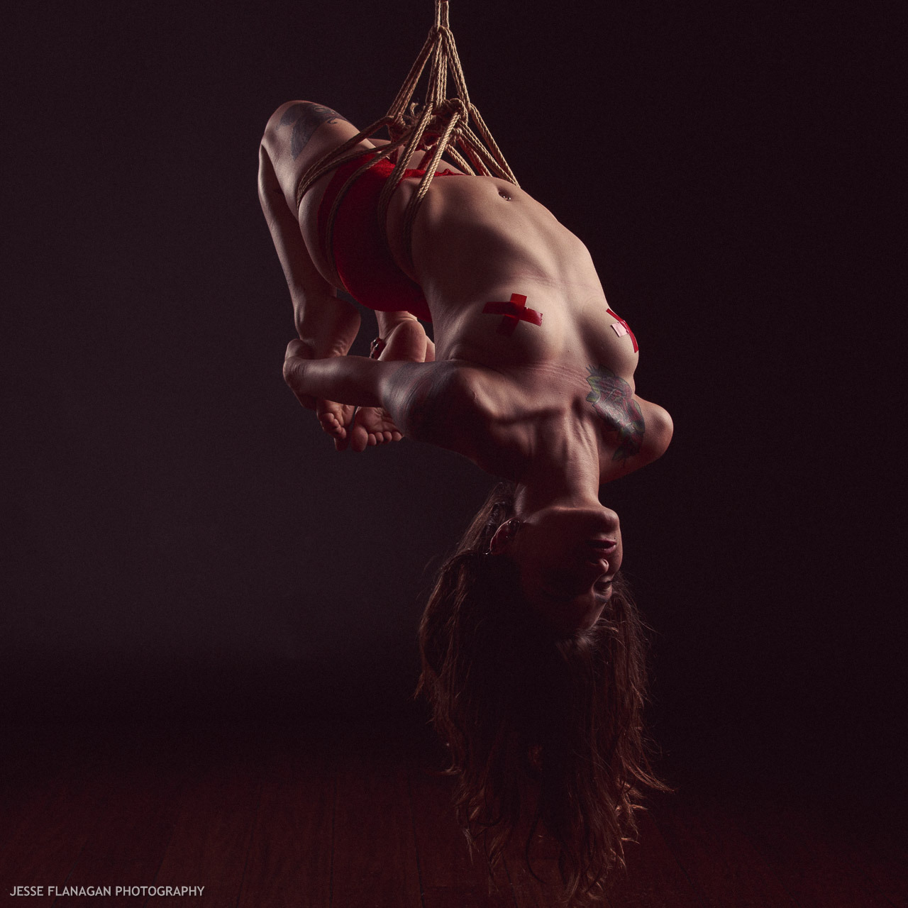 jesseflanagan:  With Alice Rigging and photos by Jesse Flanagan (self) Rope provided