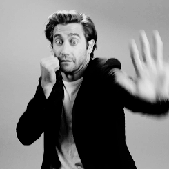 dailygyllenhaals:One Scene In “Jerry Maguire” Makes Jake Gyllenhaal Cry Every Time