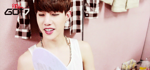 marktuon:  please kindly exit out of my life  