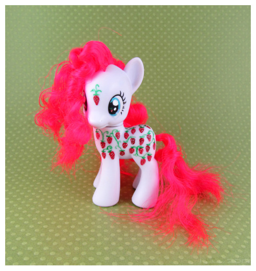 kaikaku:  Custom g4 Sugarberry. This is probably the favorite of all the g1-&gt;g4 customs I&rsq