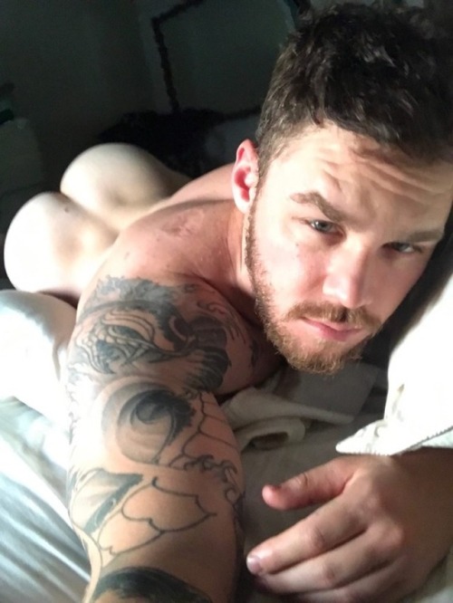 malesexperfection:  Find hot male on male action @MaleSexPerfection: Follow|Submit|TalkWant to meet sexy men? Follow : GayConnectionSnapchat:G1vemed1ck Kik:0utrunmygun