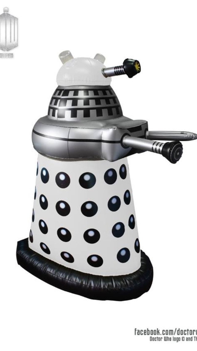 rose&ndash;tyler-defender-of-earth:  Ahh yes thank you Doctor Who Facebook! Now