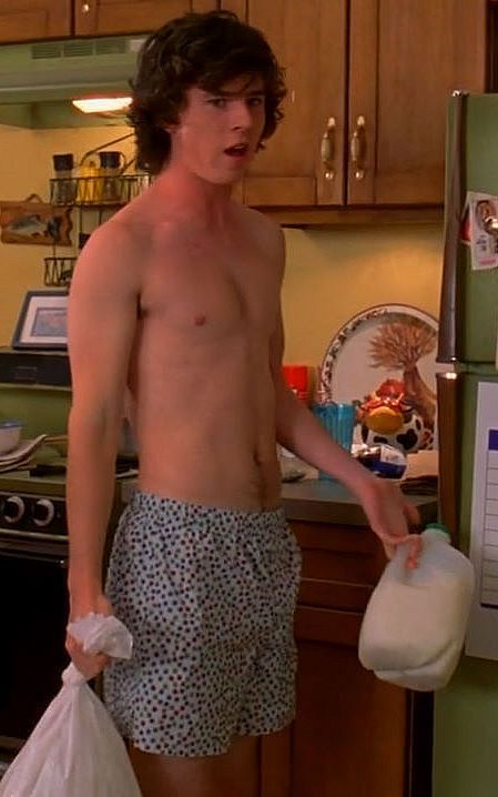 boycaps:  Charlie McDermott in “The Middle” 