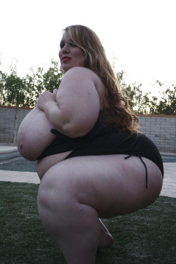 flybbws:  Click here to fuck a local BBW.