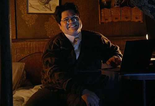lousolversons:Guillermo de la Cruz in 2x03 of What We Do In The Shadows (FX)