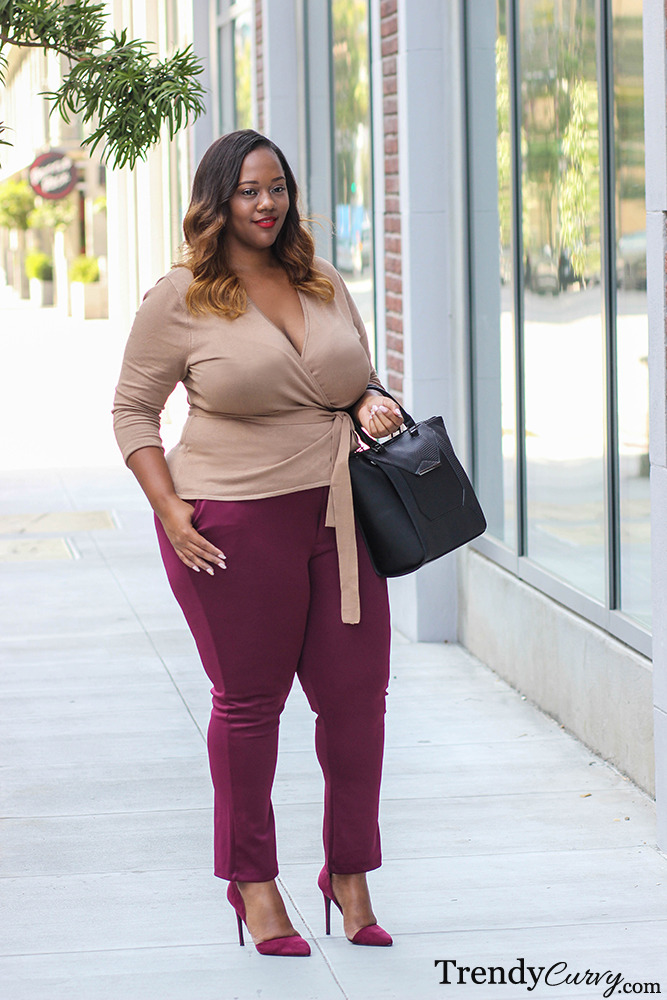 trendycurvy:  Fall Forward Outfit details on TrendyCurvy.com! Photographer: Steve