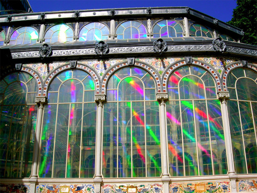 steampunktendencies:    Palacio de Cristal (Crystal Palace), Madrid, Spain.Built in 1887, the architect Ricardo Velazquez.     Artist Kimsooja, To Breathe – A Mirror Woman   