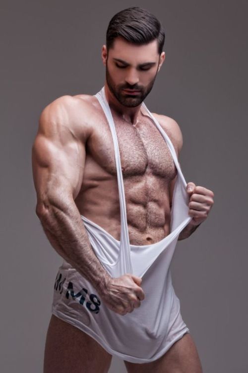3leapfrogs:  scottsbluelife:  … Muscle Model…Guillermo Angulo …  .3leapfrogs|48