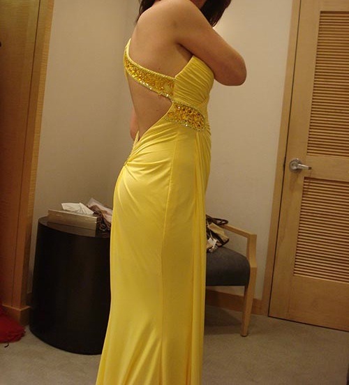 bonersniper:   fuckmeyourephillester:  charlesoberonn:  lanactrlaltdelrey:  so my mom needed a dress for a wedding so she went to neiman marcus and tried this on and sneaked some pictures   then she showed them to my grandmother and with almost a 50 year