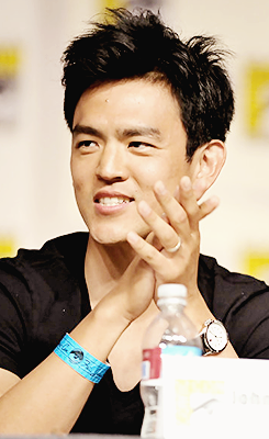 wildandwild:  Actual 41 year old John Cho