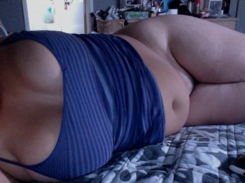random-chubby-curves: Good Morning!!! :)