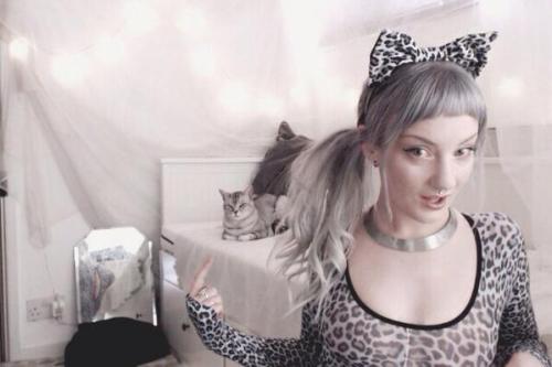 nevarware:  I may have become obsessed with a cam girl last night. I’m trying not to think about how weird it is that both the alt models I’m crazy about have the same name as me.