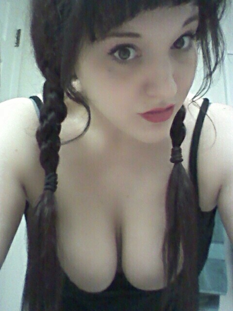 I feel like Wednesday Adams :3  Thank Goodness its Wednesday!