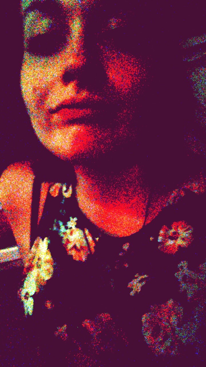 sheezarealjoker:  somehow managed to be cute while tripping
