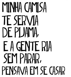 tuawafiosa:  ousanndo:to escutando ela agorinhaaaa &lt;3  agora vem dizer morena, que vc não quer ser mais a minha pequena ♥ ♥