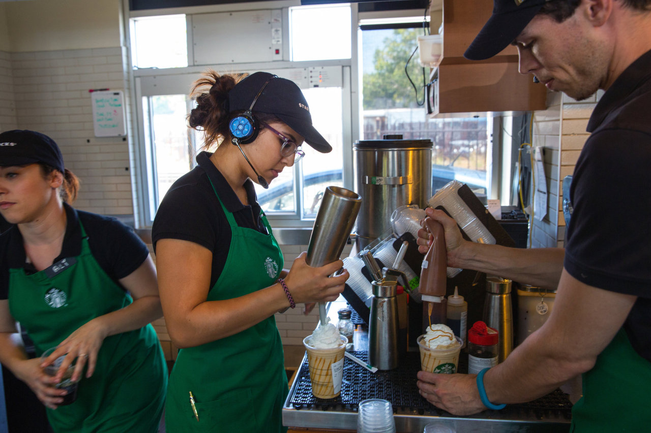 theuppitynegras:  shortformblog:  matthewkeys:  Starbucks will provide a free online