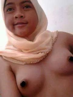 azizahsweets:  The new legend of muslim girlâ€¦.