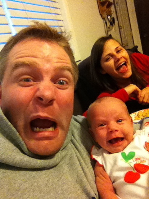 mommypage:  pbsparents:  Things to do with your newborn: 1. Take selfies. 2. Repeat. Source: Redditor EWW3  This is great!  