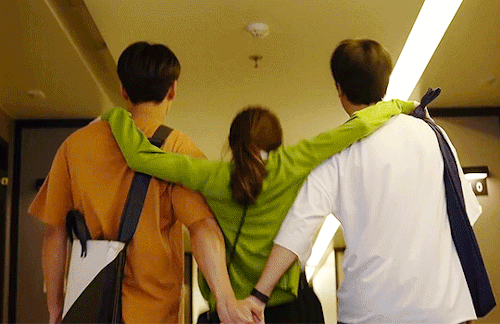 enemies-to-friends-to-lovers - Comfort Crowd