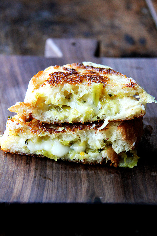 do-not-touch-my-food:Smoked Gouda and Curried-Apple Chutney Grilled Cheese  