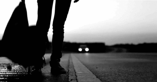incognitaperdida:  El suicidio esta en mi mente,más la cobardía me lo impide. 