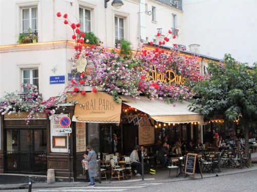 Cafes in Montmartre and Pigalle, ParisPhotos by Charles Reeza