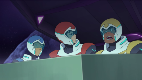 voltronturd:It’s so cute when they match expressions