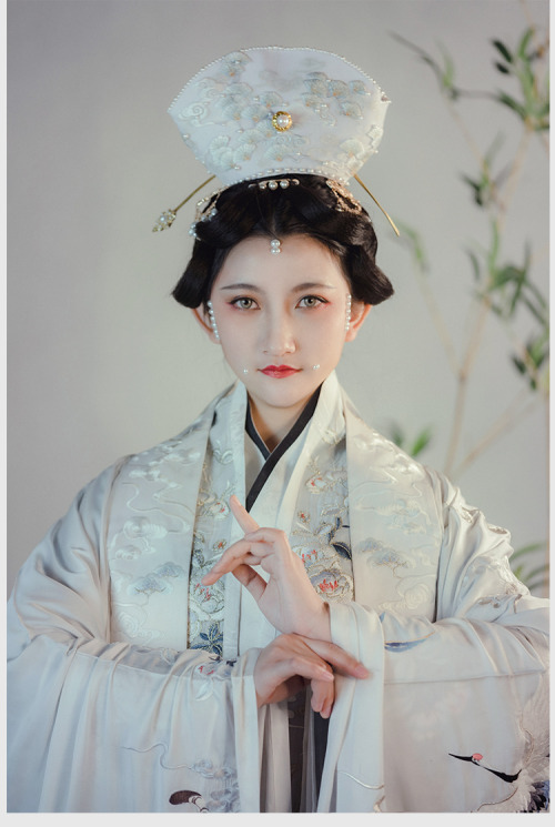 chinese hanfu by 锦瑟衣庄