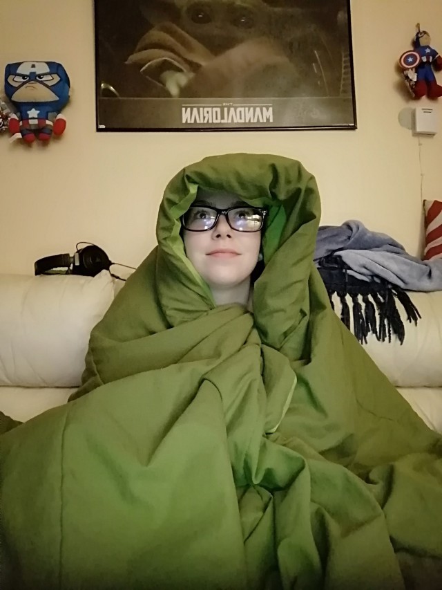 daddys-cutie127:It’s supposed to snow tonight, and I think it’s started already… So I’m gonna make myself some hot coco and I’m gonna play some video games while wrapped up in a big ole blanket Fr this is me rn, wrapped