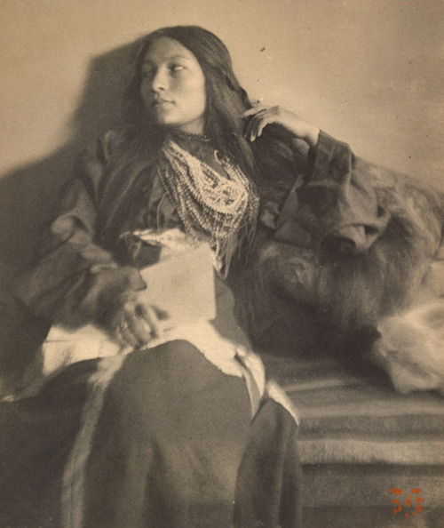 classicladiesofcolor: A portrait of  musician/composer Zitkala Sa, “Red Bird,” also known as Gertrud