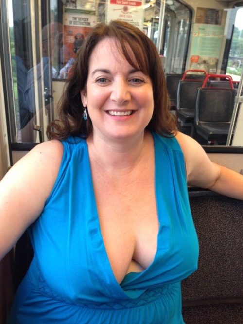 Tami H. - St. Louis, MO adult photos