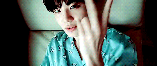 hoyainifinite:  L.O.V.E ♡