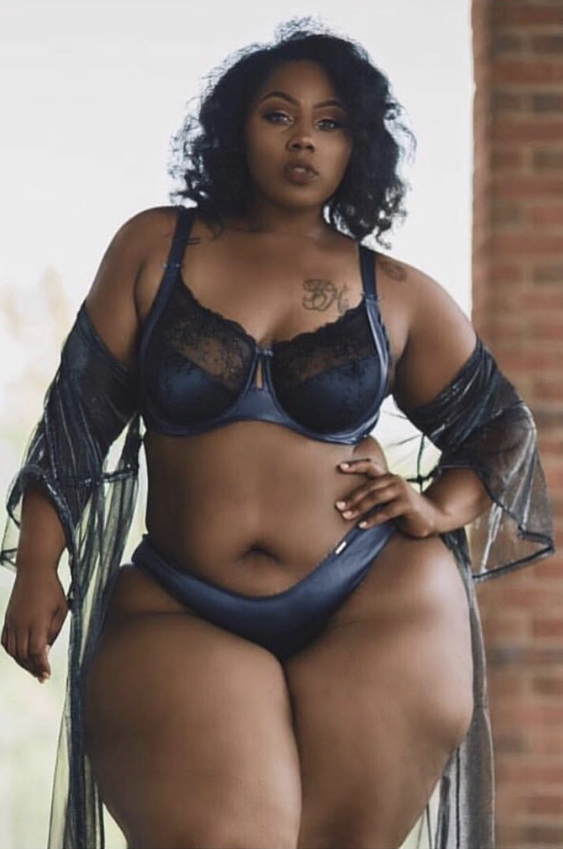 bbworship: Diva Kurves  