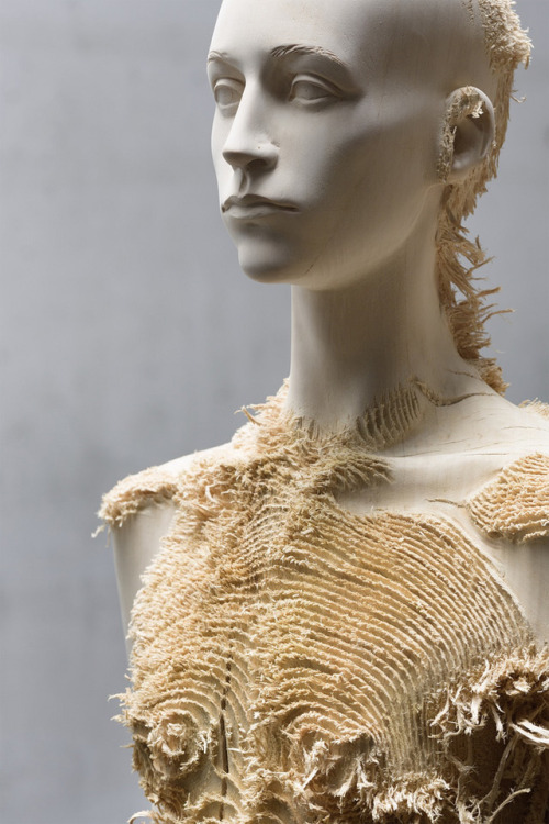 Wood Yeah: Phenomenal wood carvings by Italian sculptor Aaron Demetz . Part of an upcoming exhi