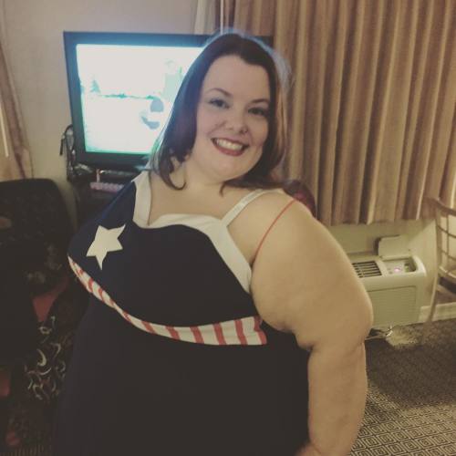 cryssymcfatfat: My captain America dress with Spider-Man wings!!!!