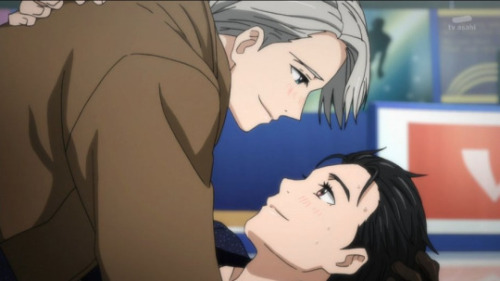 semehere: They are so in love. Look how tender and loving and intimate their expressions are. Look at how yuuri is tilting his head. And as i was drawing the scene i noticed victor’s hand cushioning yuuri’s head as they fall and i just….. cannot