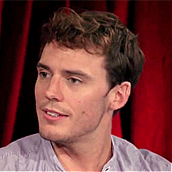 trojanfever:  oneprinceeric:  Dat wink   I will cuddle this man so hard.