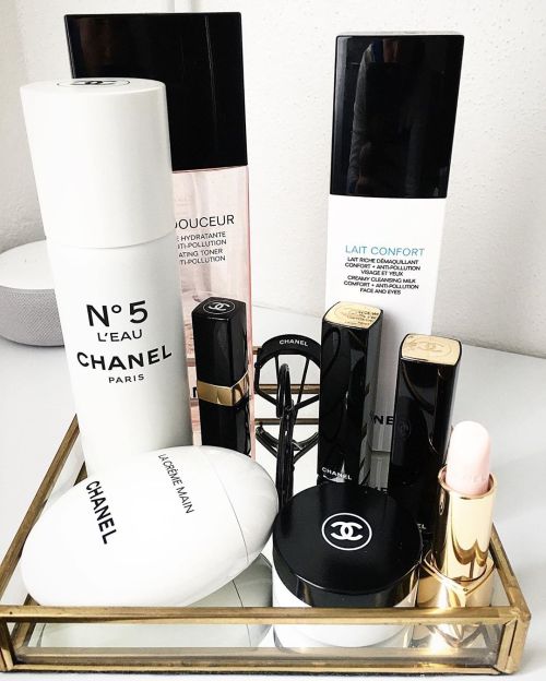 New in crème main baumecamélia blanc limited edition . . . . . #chanel #beauty #fashion #inspo #fash