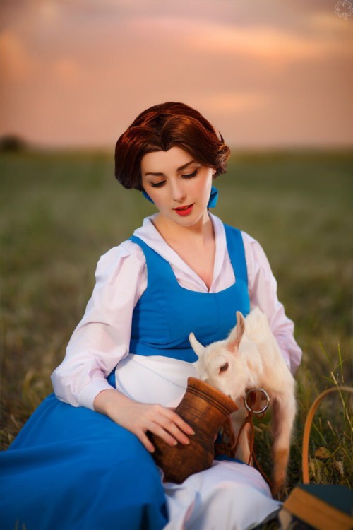 Belle by @taoberten Follow my Instagram (instagram.com/anna_berten)