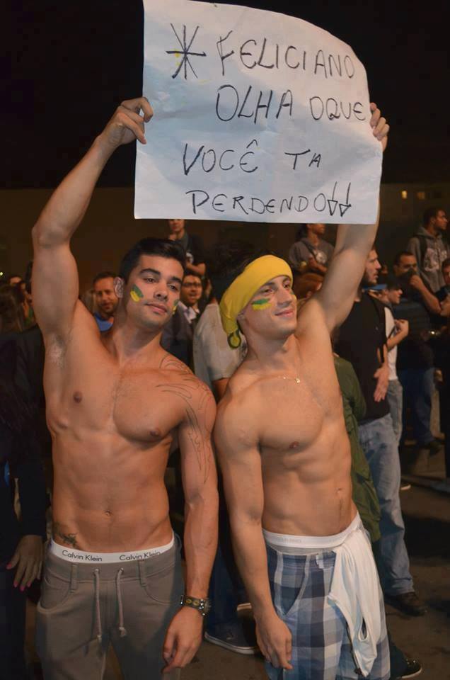 occupymeucorpo:  Musos! Via Bitches House!   Tiago Almeida, 26, is a photographer,