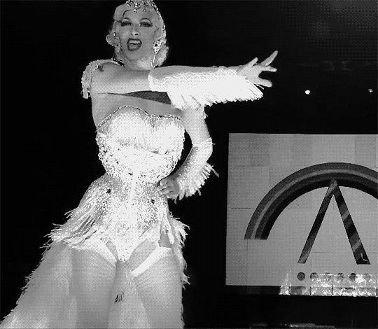 bakedpotatocouture: Violet Chachki - Starlight Cabaret Show (x)