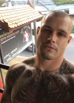 Teenmuscular:  