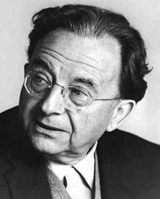 “Per cattive compagnie non mi riferisco solo a gente cattiva, viziosa o distruttiva; di quelle si dovrebbe evitare la compagnia perché la loro influenza è velenosa e deprimente. Mi riferisco soprattutto alla compagnia di persone amorfe, di gente la...