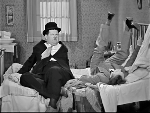 Laurel &amp; Hardy in 1932′s Their First Mistake (2 of 4). Now it is time for Stan to perf