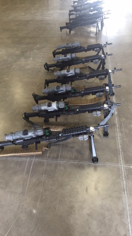 thegunblog:nickhundreds:Check out these M240L’s. Can easily be shoulder fired, weight about 20