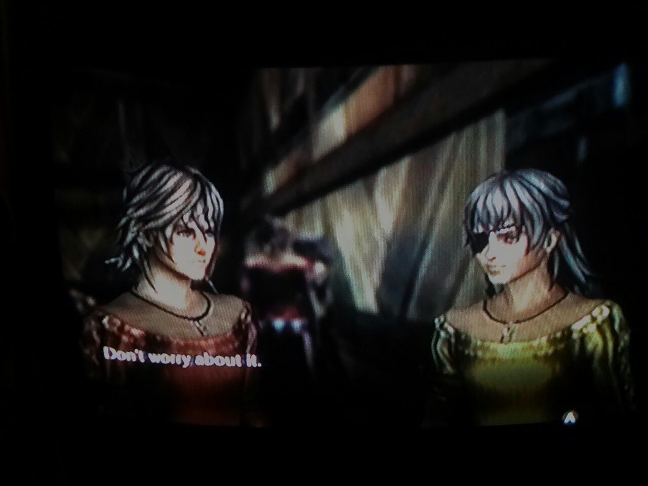 violethyena:  They obviously had a very intimate night earlier.   (&gt;.&gt;