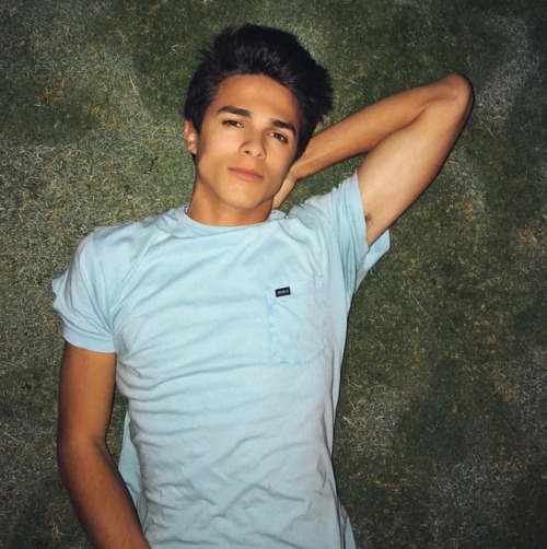 Brent Rivera (IV)